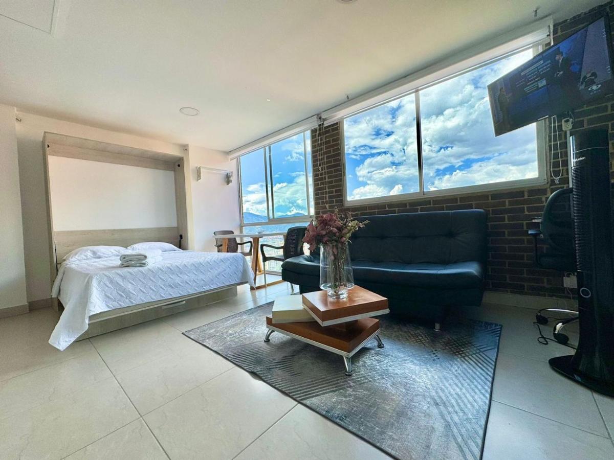 Apto Familiar In Poblado Apartment Medellin
