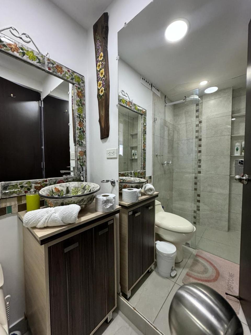 Apto Familiar In Poblado Apartment Medellin