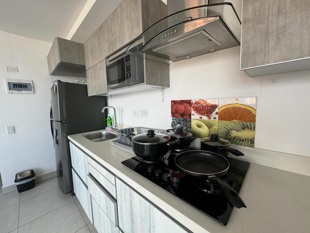 Apto Familiar In Poblado * Medellin